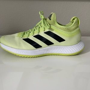 Adidas Defiant Tennis Court Shoes | worn once! | Womens 10/ Mens 8.5